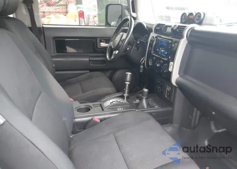 2007 Toyota Fj Cruiser from USA, damaged, VIN JTEBU11F870071250